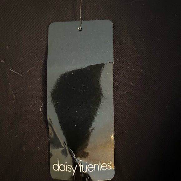 New With Tags - Daisy Fuentes Button up V Neck Sweater - Picture 5 of 6